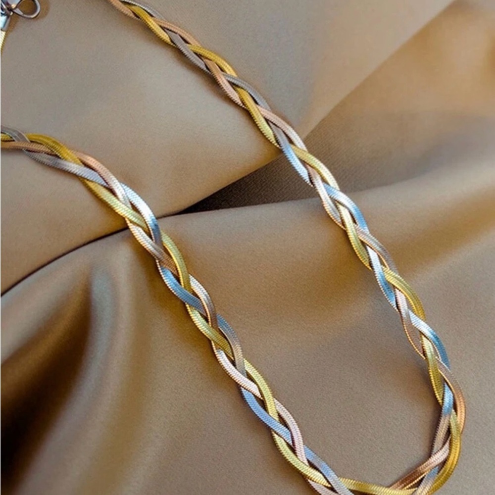 18K Gold Plated Tri-Color Braided Chain Necklace & Bracelet Set - Picture 3 of 3